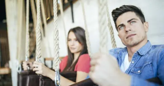 Comment réagir face à un homme qui se dit amoureux, mais qui est distant