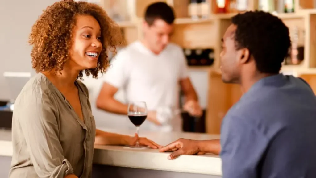 homme amoureux qui a peur conversation en face-à-face