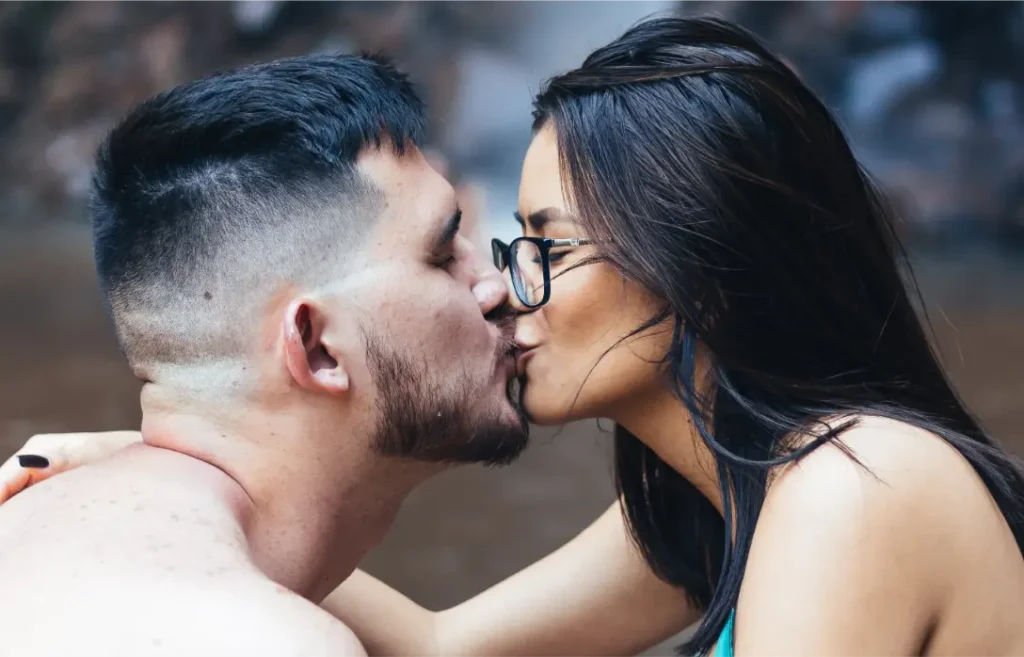un homme vous vole un baiser