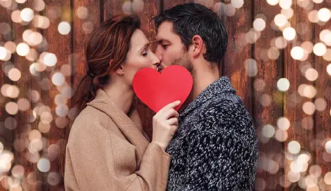 signes que vous plaisez à une femme en couple ()